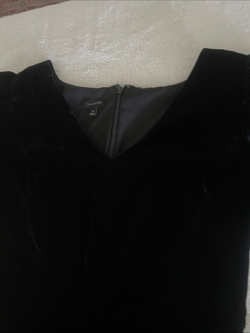 Talbots woman’s Black Velvet V-Neck velvet Midi Dress with Puff Sleeves size 8 - Picture 11 of 17